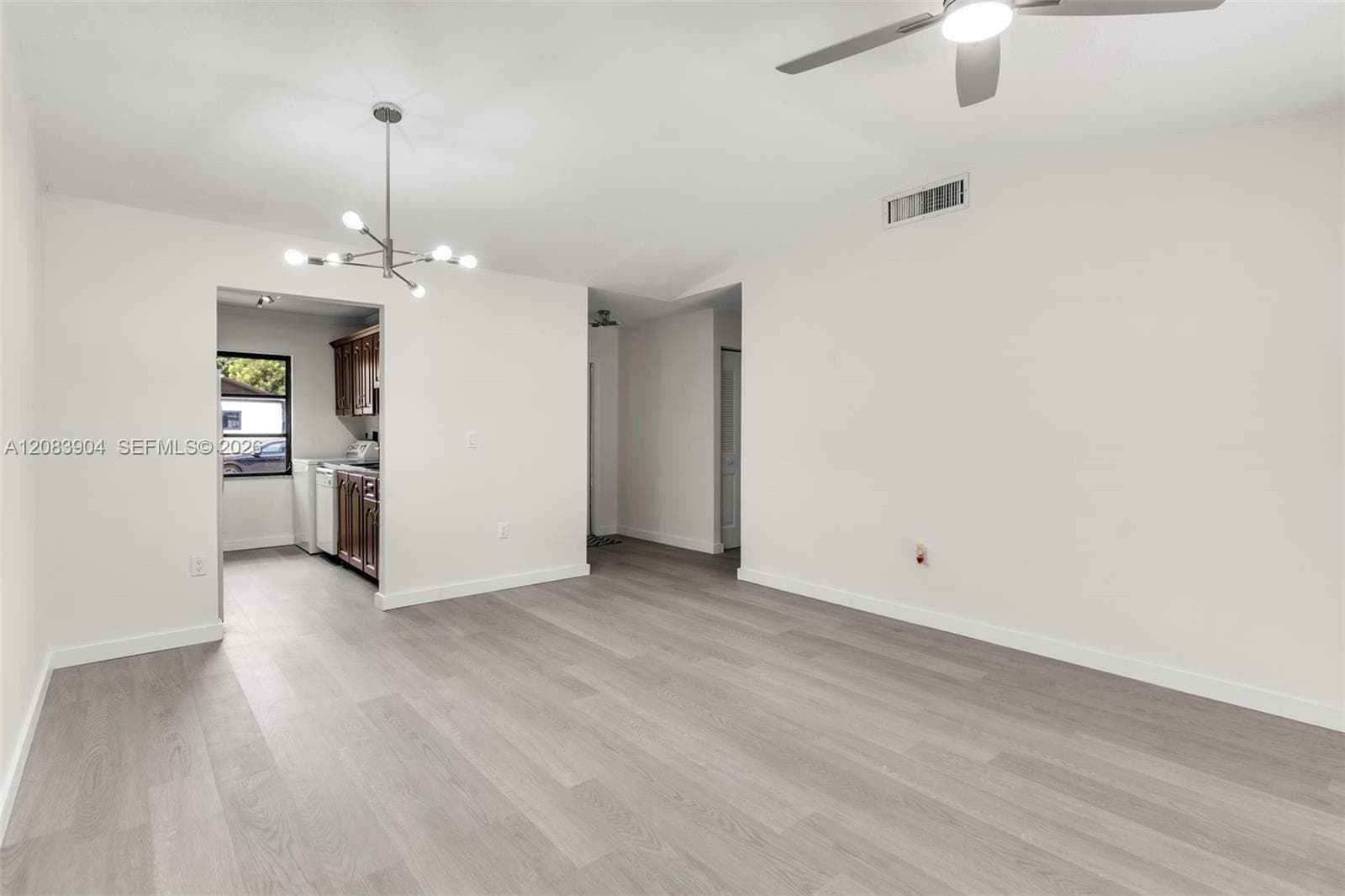 13962 SW 52 LN photo 6
