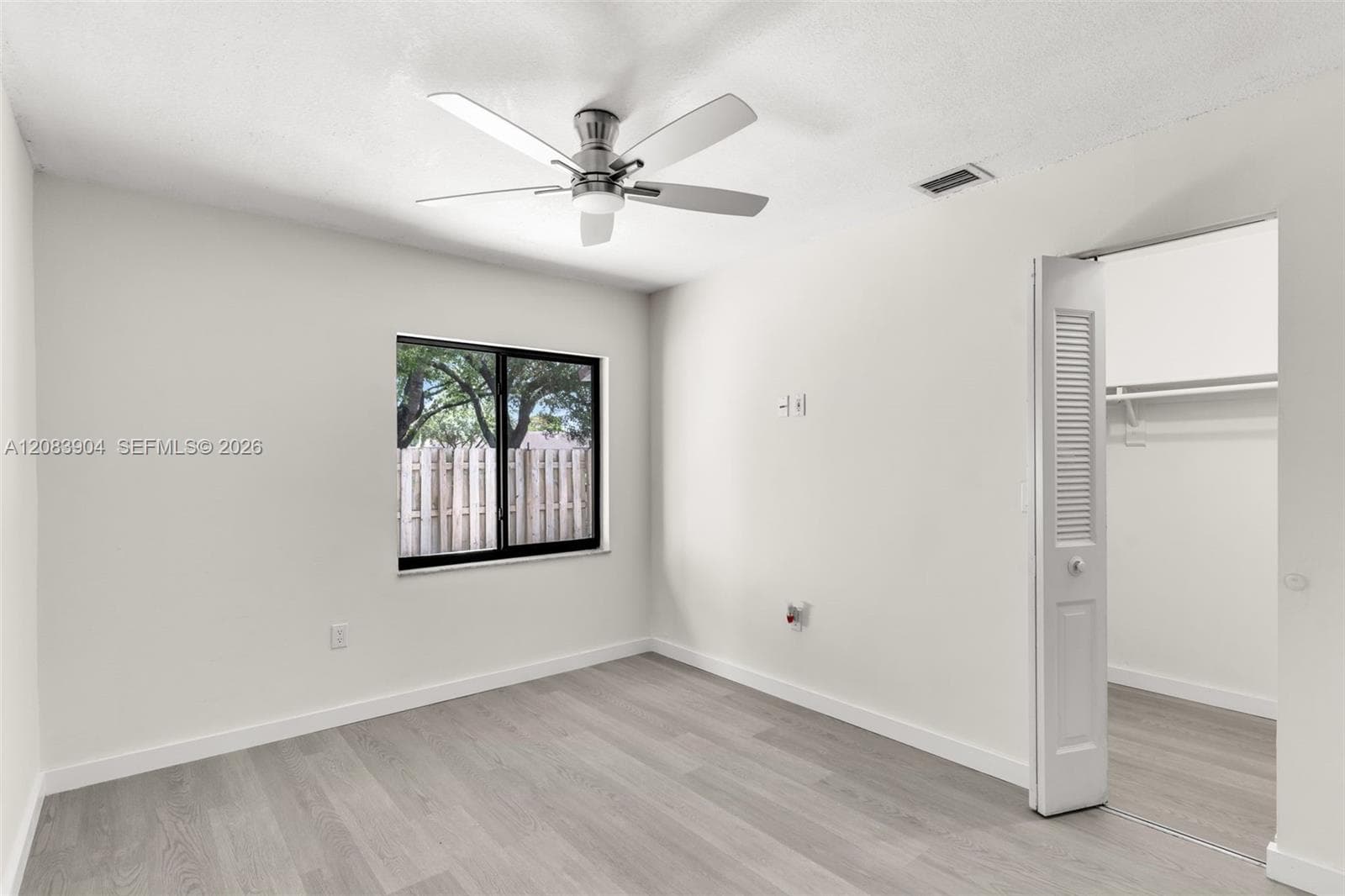 13962 SW 52 LN photo 14