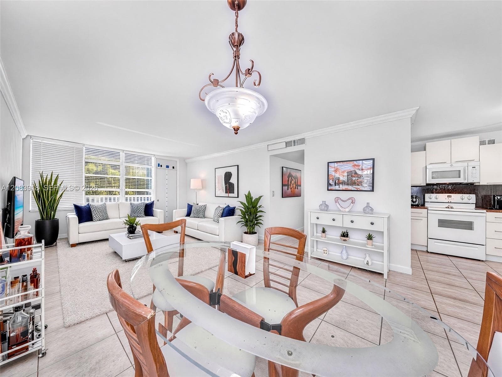 Villa Bay Vista · #203 in Miami Beach - Photo 9