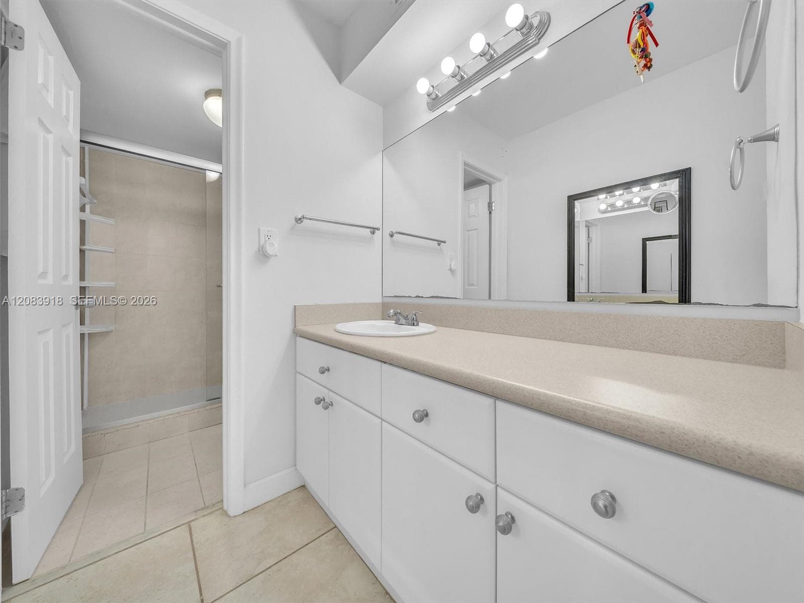 Villa Bay Vista · #203 in Miami Beach - Photo 18