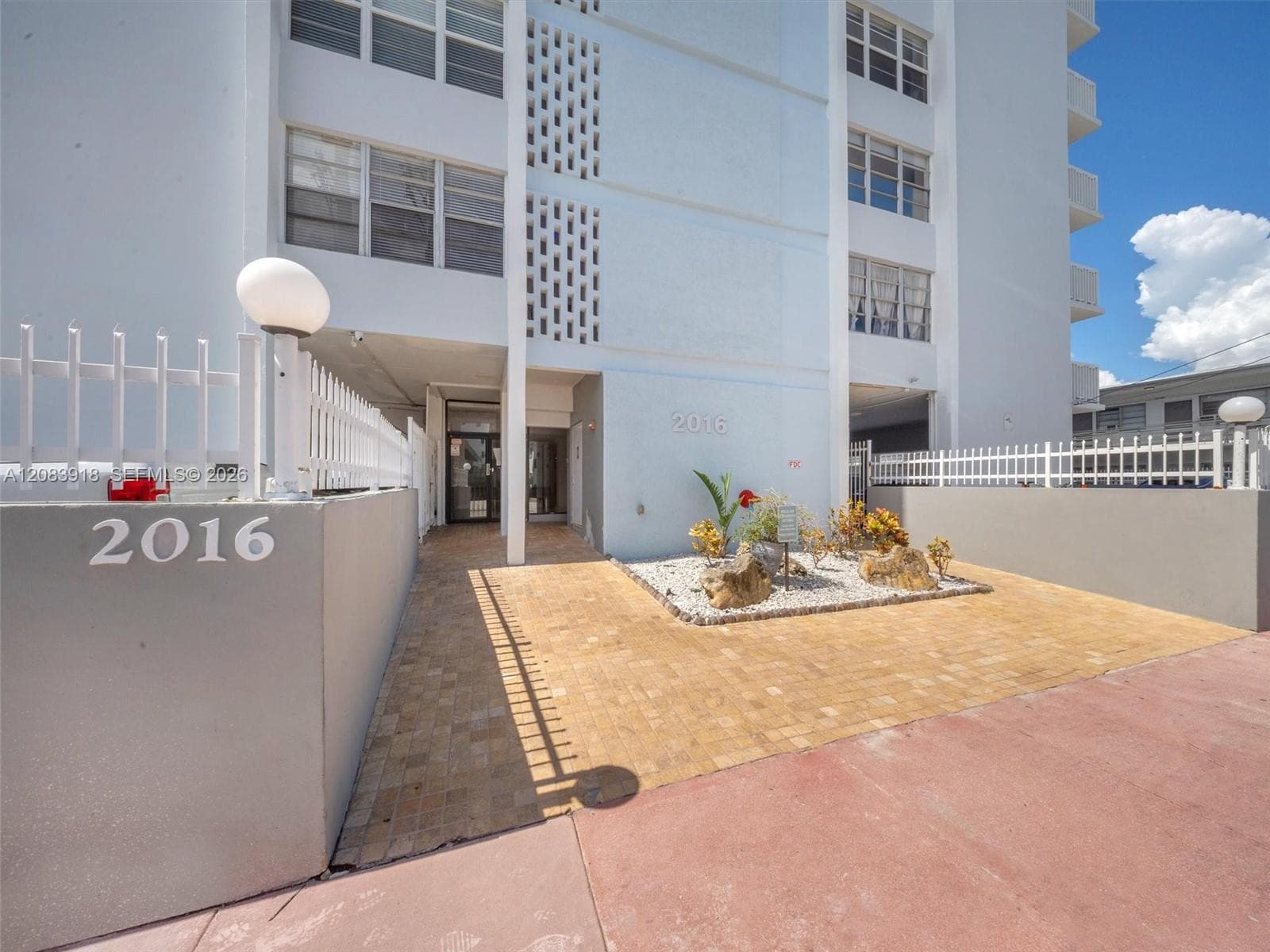 Villa Bay Vista · #203 in Miami Beach - Photo 31
