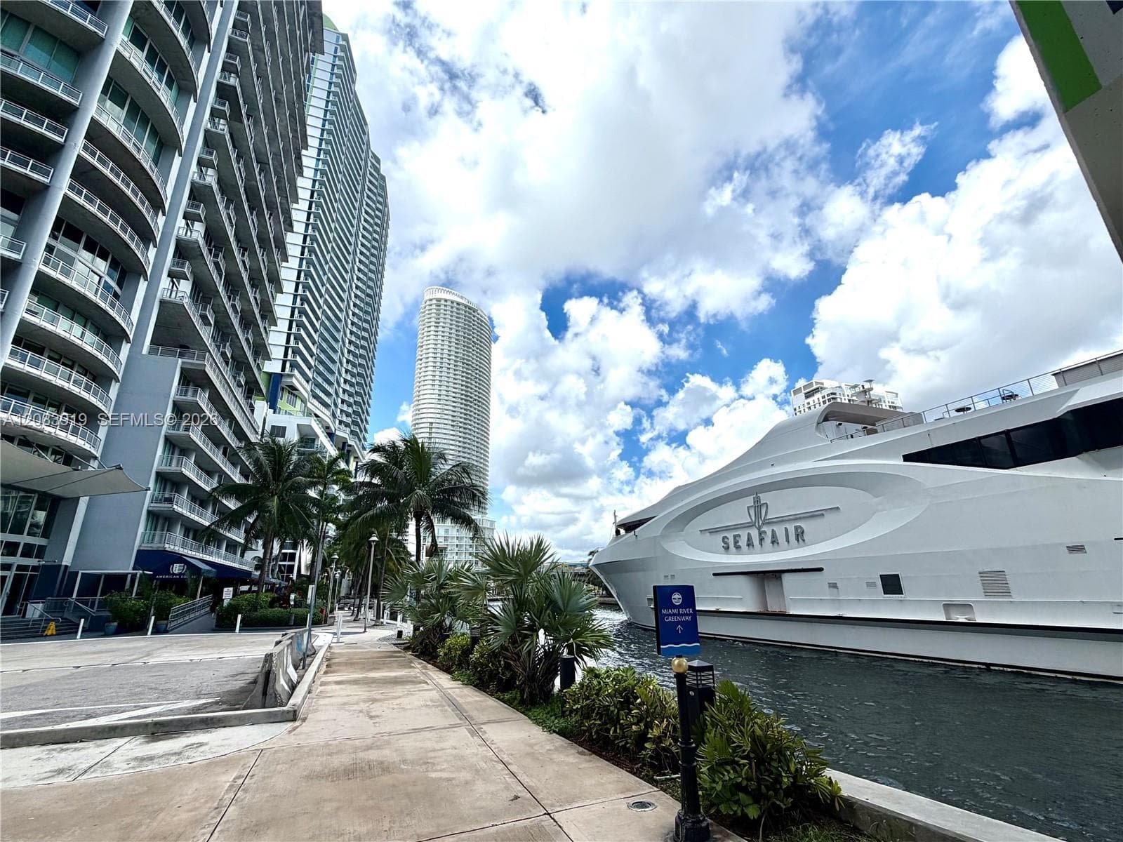 NEO VERTIKA CONDO · #2322 in Miami - Photo 26