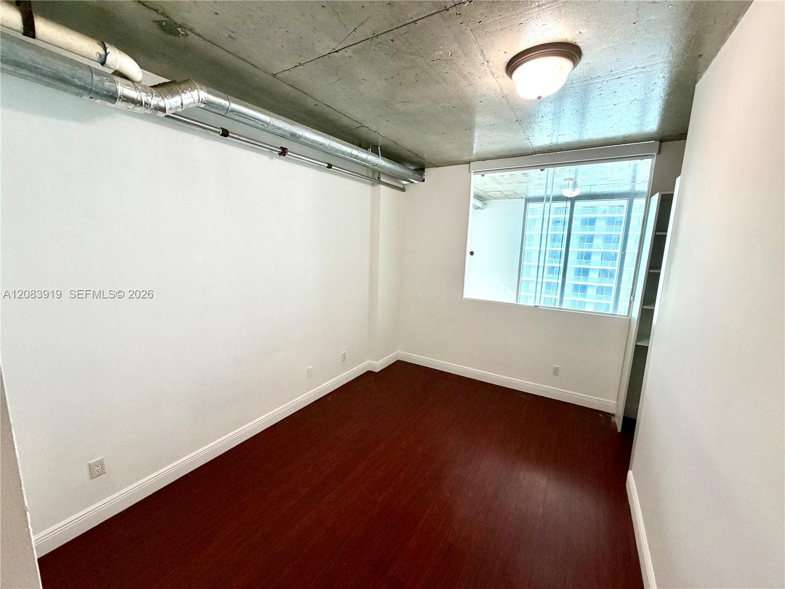 second bedroom