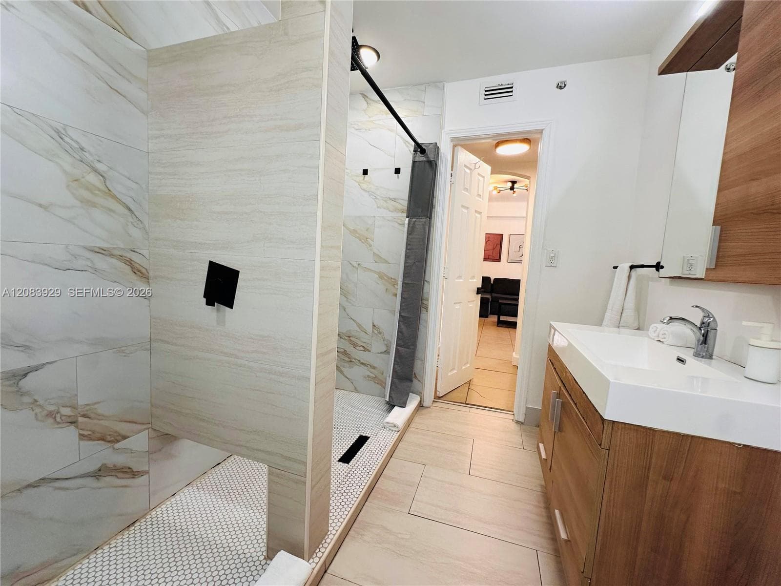 LENOX MANOR · #A in Miami Beach - Photo 32
