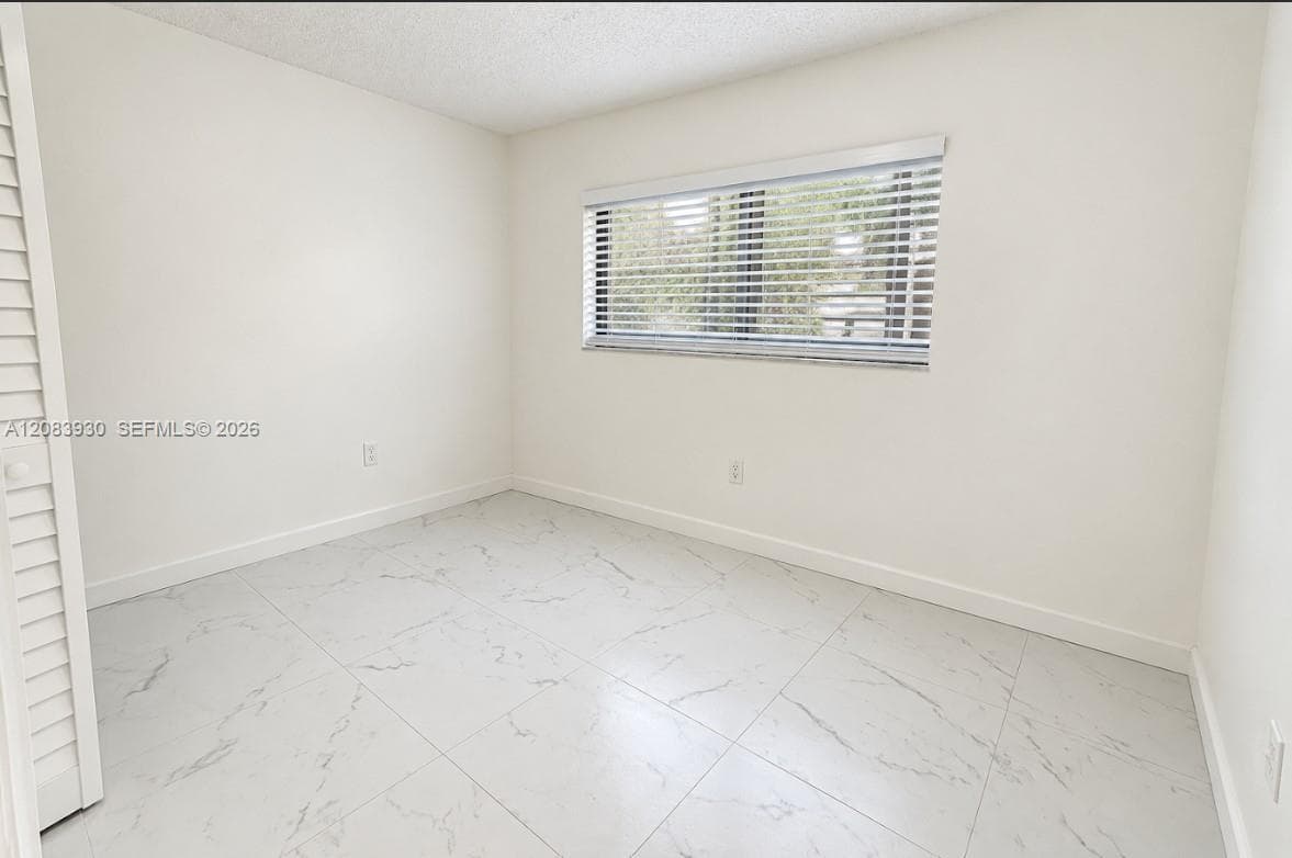 HORIZONS WEST CONDO #9 · #302 in Miami - Photo 10