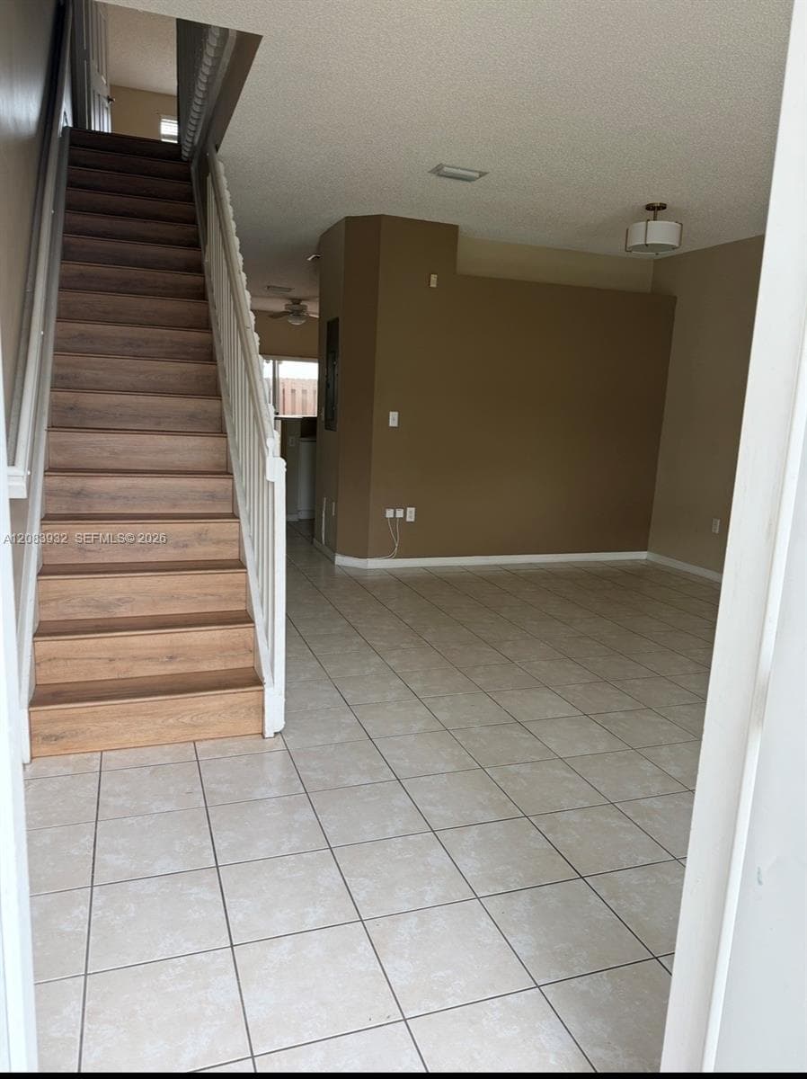 2359 SE 23rd Dr #2359 photo 2