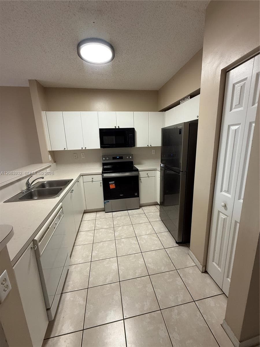 2359 SE 23rd Dr #2359 photo 3