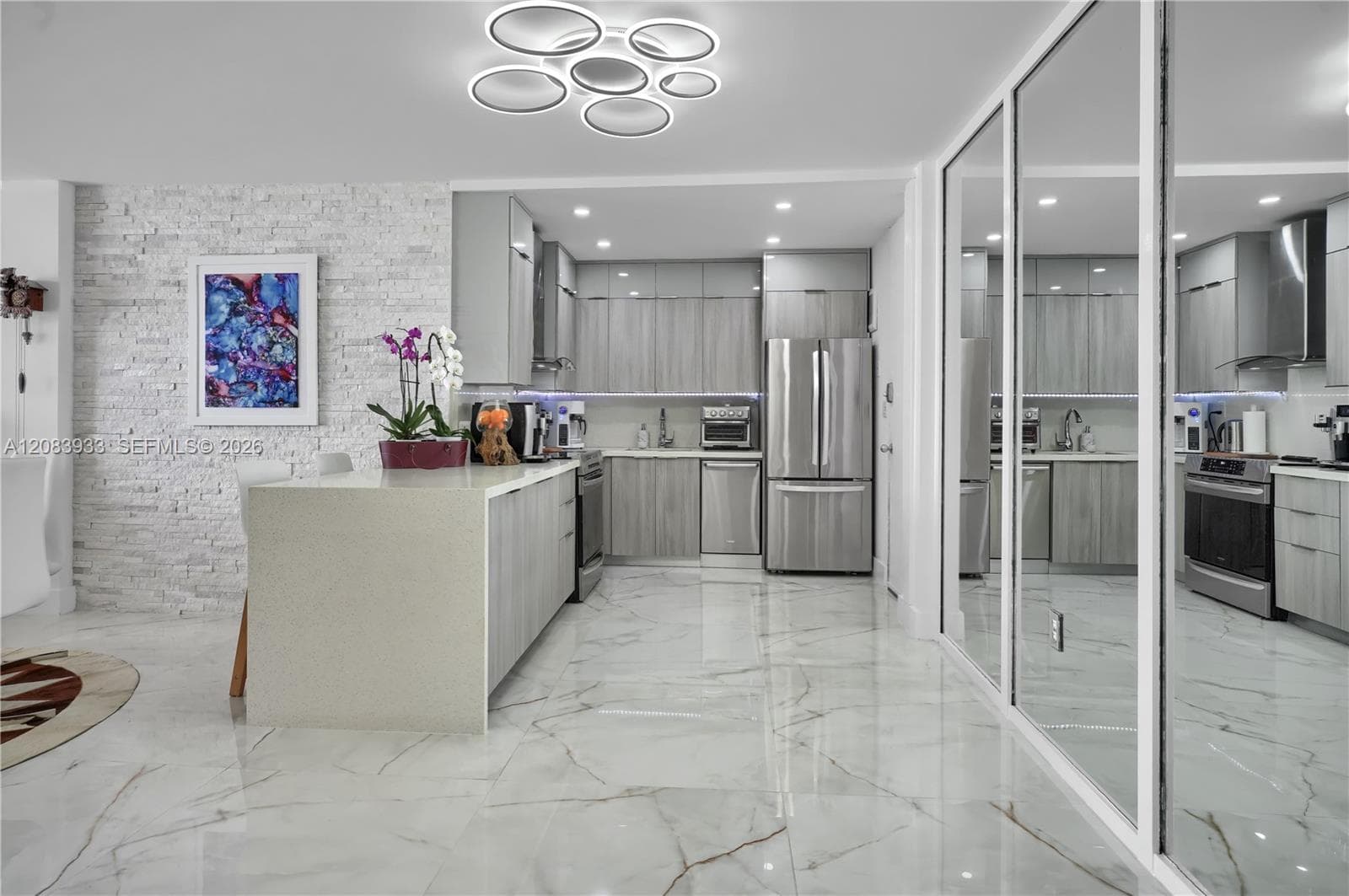 Palm Bay Condominium · #5D in Miami - Photo 3