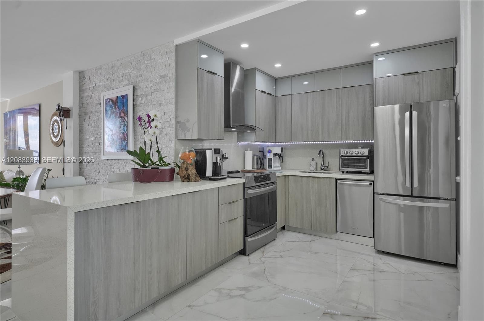 Palm Bay Condominium · #5D in Miami - Photo 5