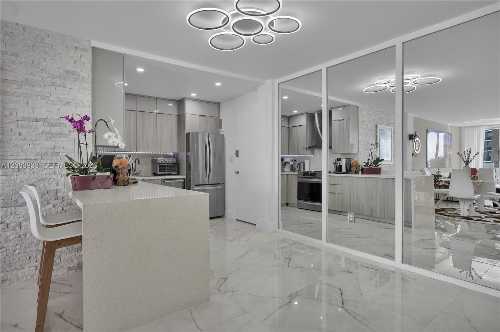 Palm Bay Condominium · #5D in Miami - Photo 4