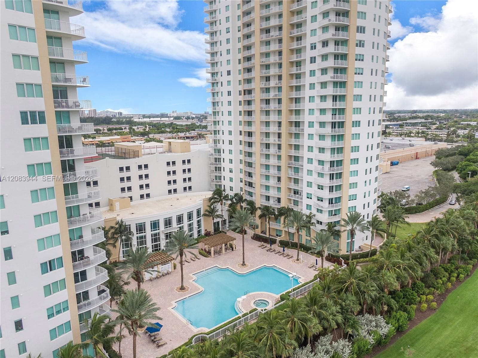 DUO · #1403E in Hallandale Beach - Photo 1