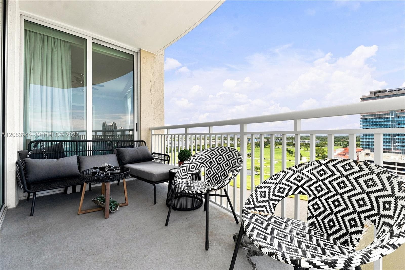 DUO · #1403E in Hallandale Beach - Photo 38