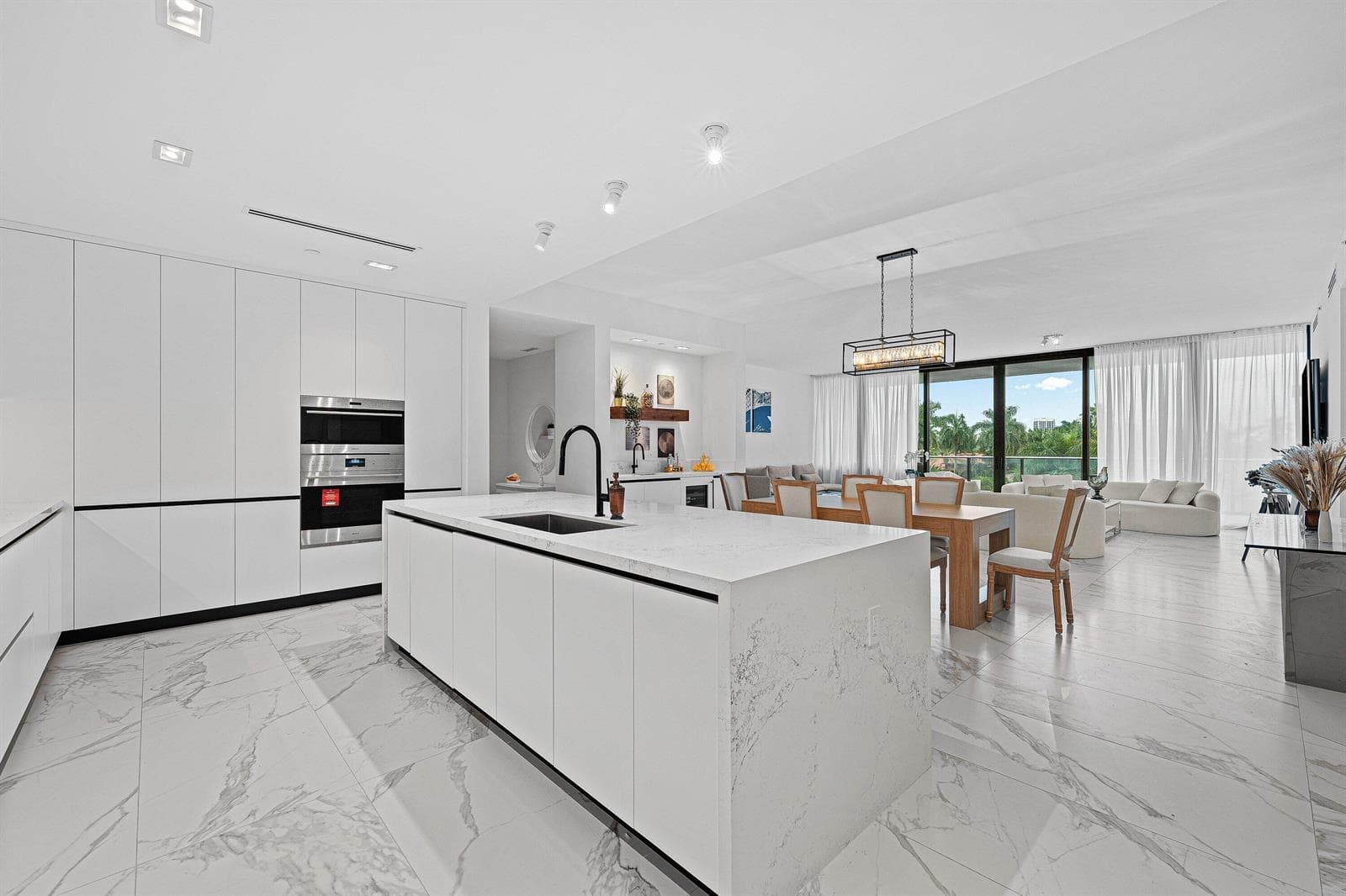 014-160IsleofVeniceDrive-403-FortLauderd