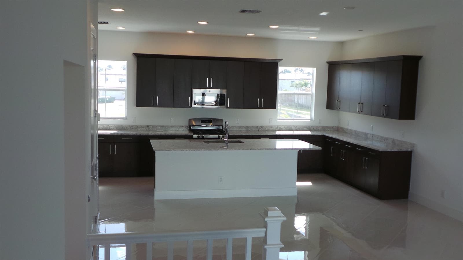Alton Kitchen 4