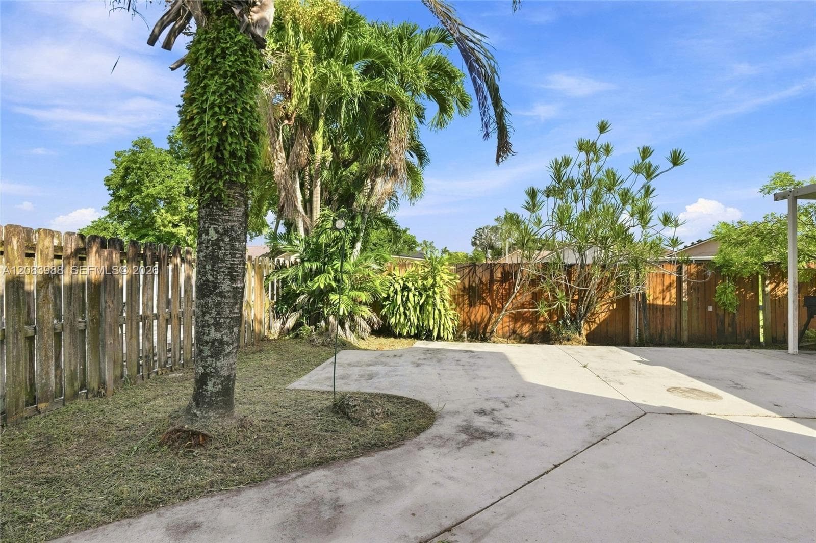 18209 NW 61st Ct photo 34
