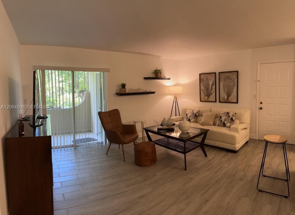 DORAL PK COUNTRY CL VILLA · #106-14 in Doral - Photo 3