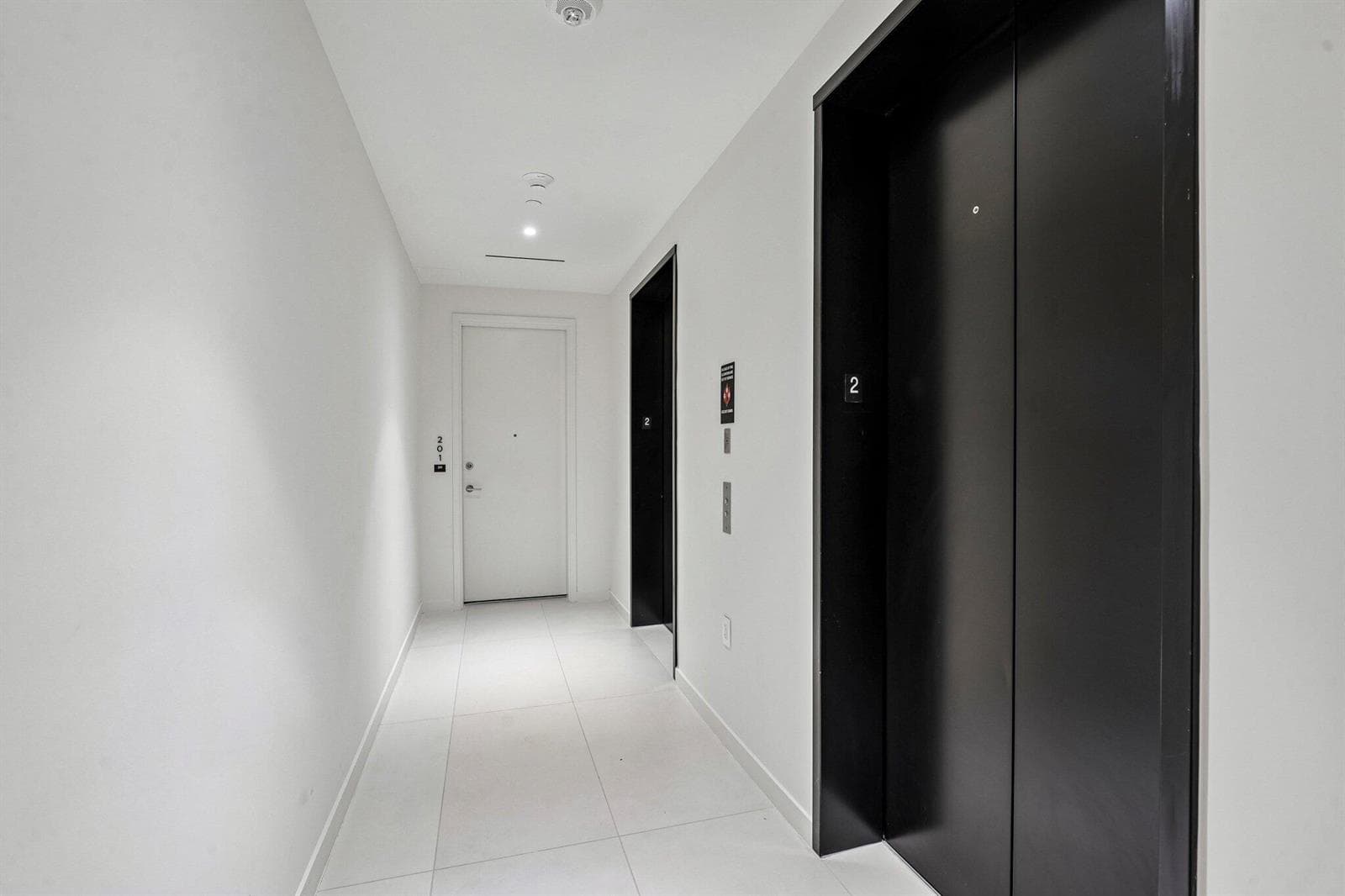 3-web-or-mls-Biscayne Blvd 201-S0409-003
