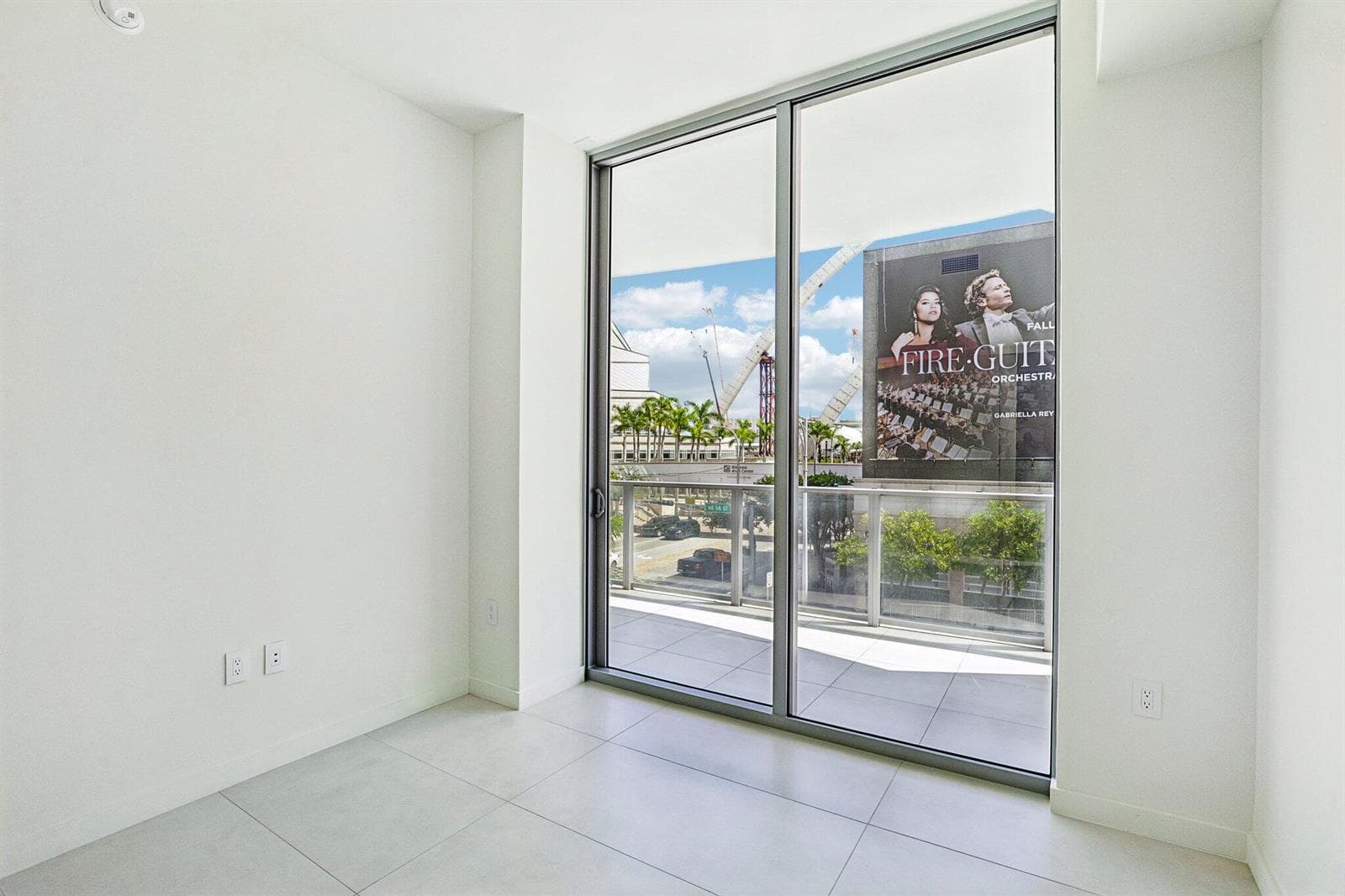 29-web-or-mls-Biscayne Blvd 201-S0409-02