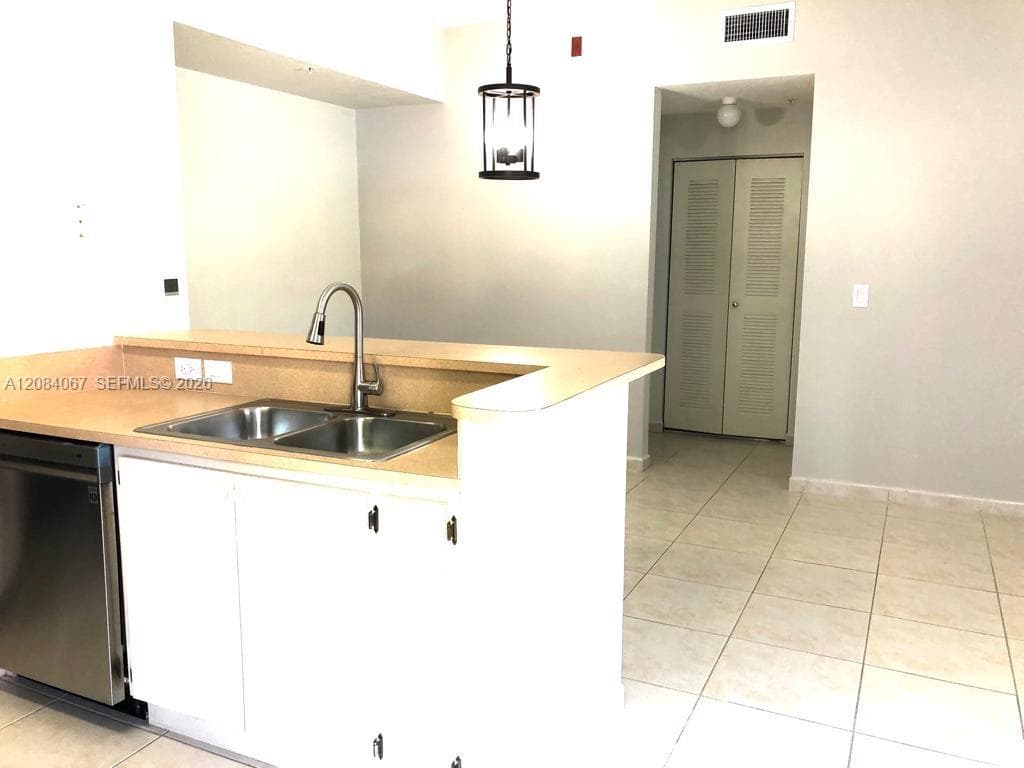 PALM GARDENS AT DORAL 1 · #107 in Doral - Photo 2
