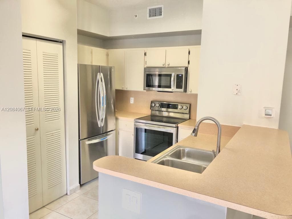 PALM GARDENS AT DORAL 1 · #107 in Doral - Photo 3