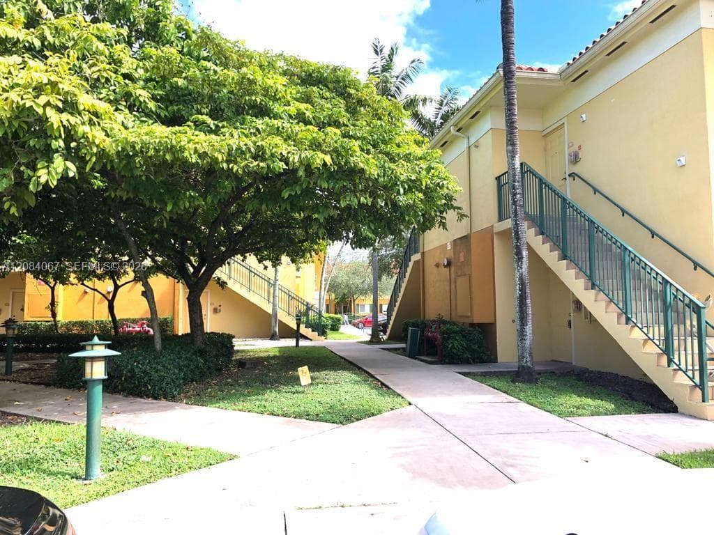 PALM GARDENS AT DORAL 1 · #107 in Doral - Photo 20