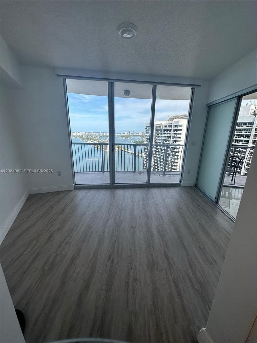 Opera Tower · #3402 in Miami - Photo 12