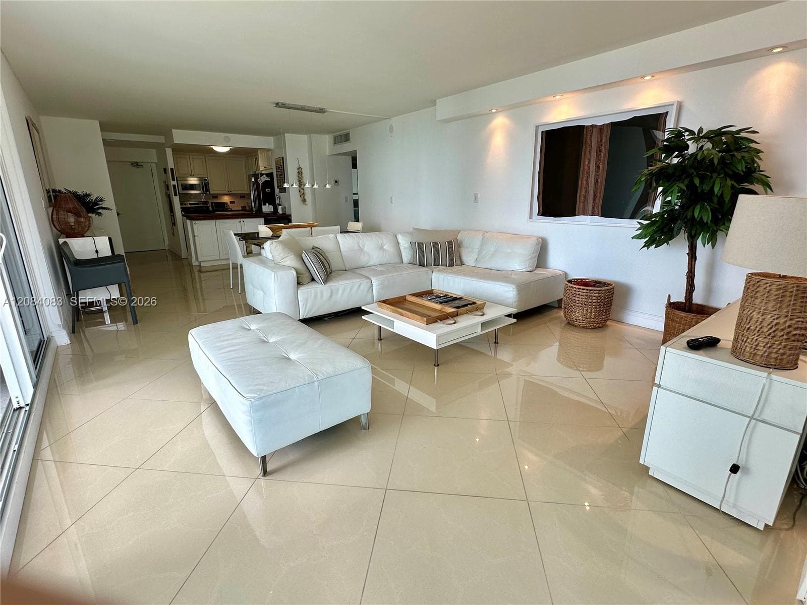 ARLEN HOUSE EAST · #1405 in Sunny Isles Beach - Photo 11