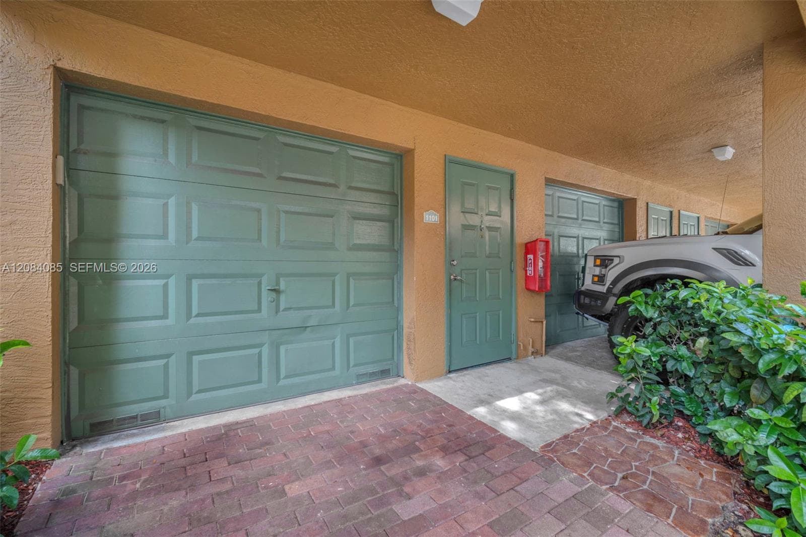 2931 NE 185th St #1101 photo 6