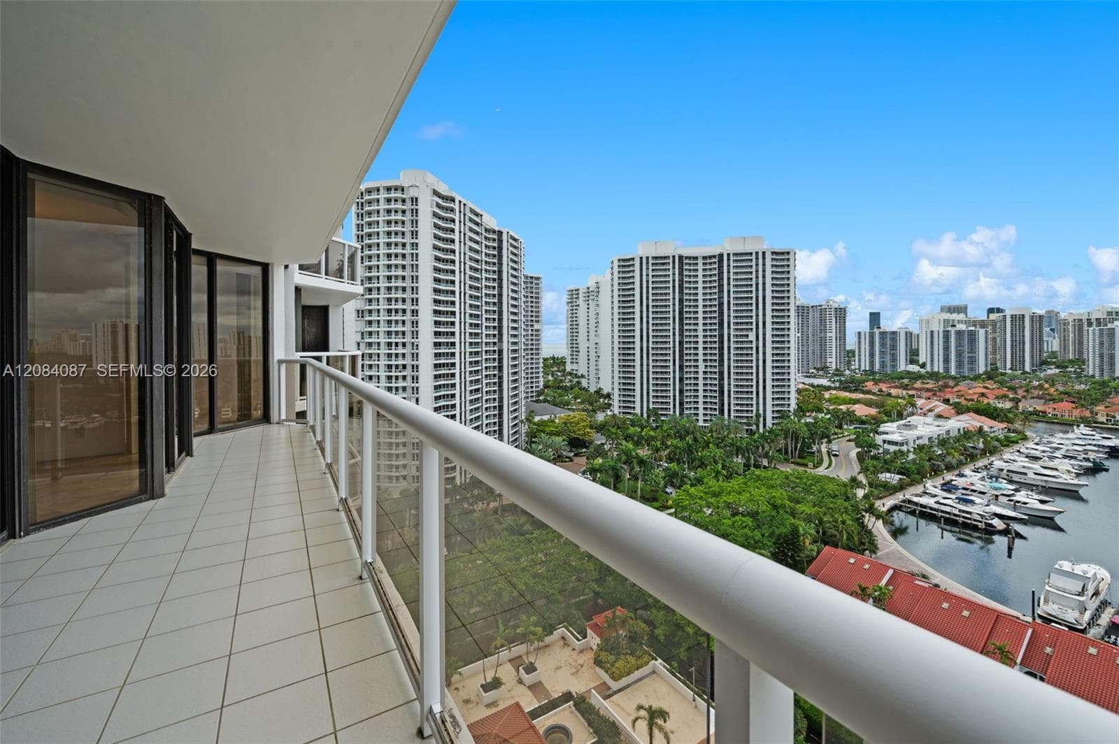 HARBORSIDE · #1807 in Aventura - Photo 23