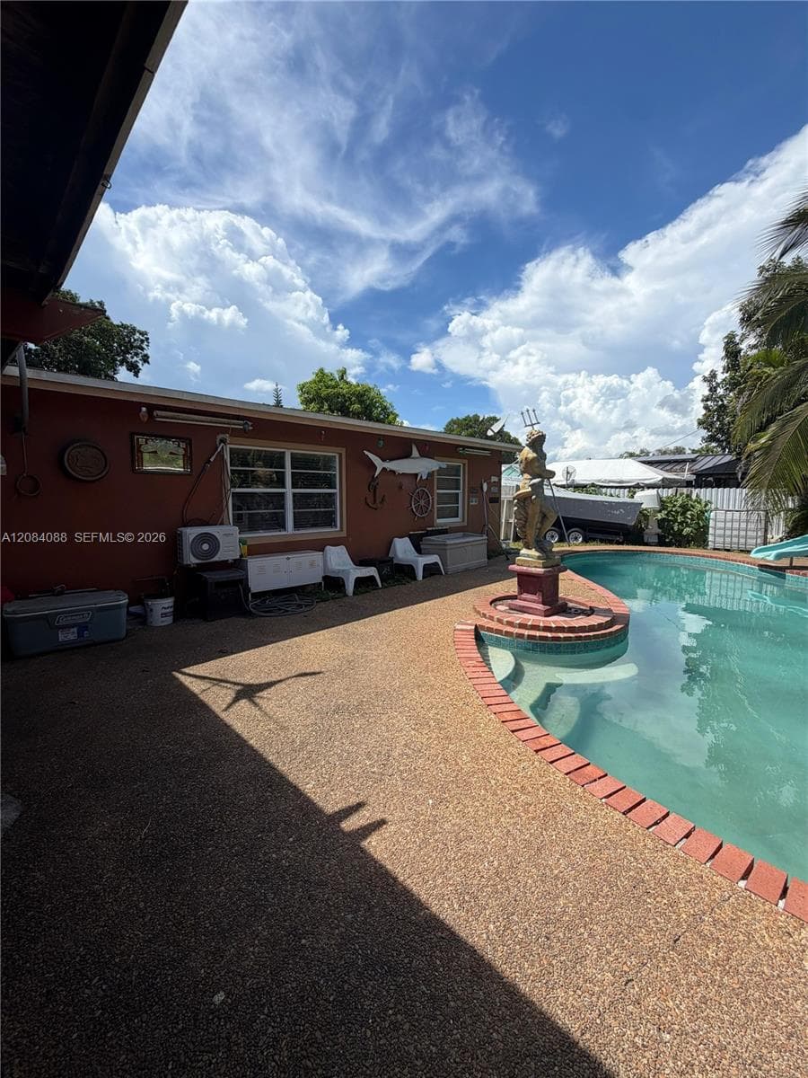 16111 SW 98th Ave photo 3