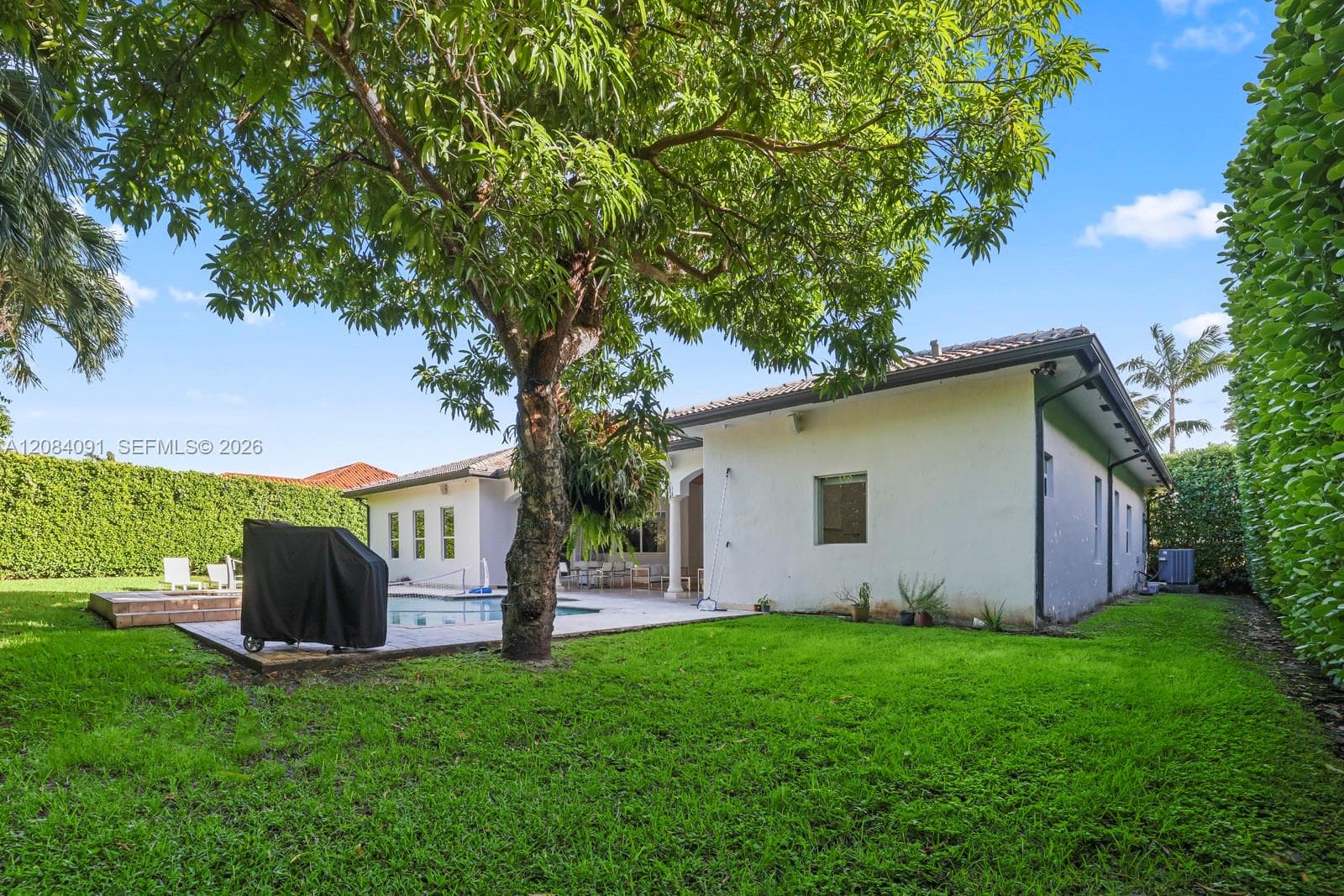 8095 SW 187th St photo 6