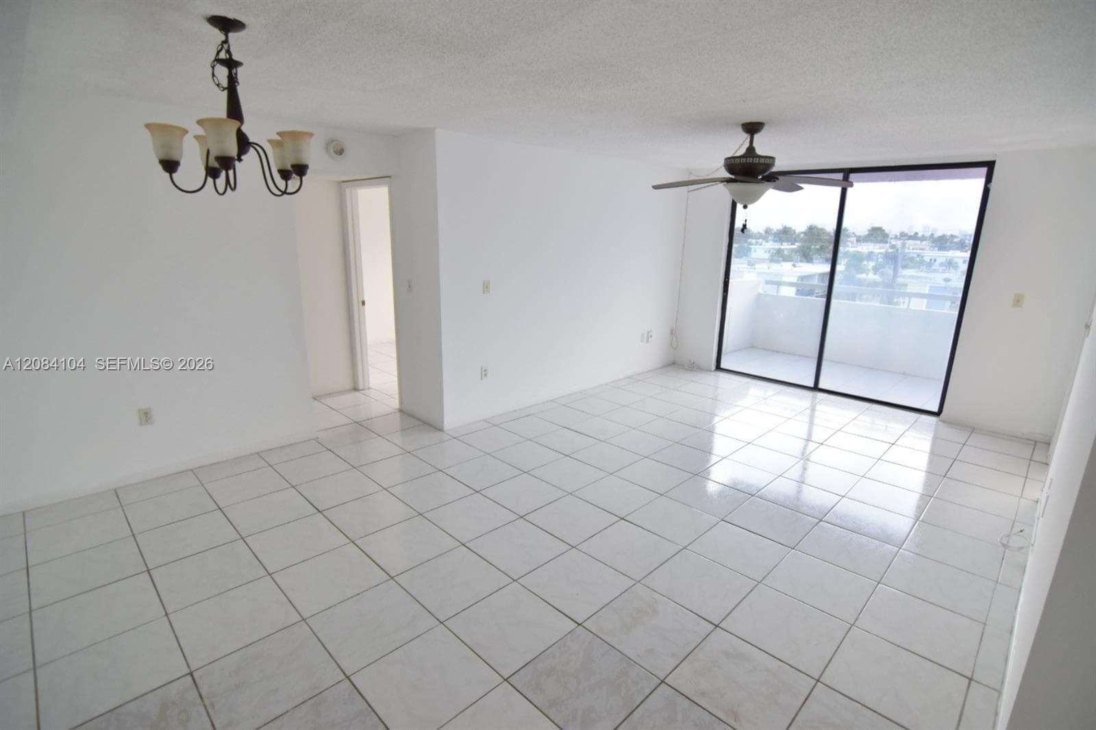 PARKVIEW PLAZA CONDO · #419 in Miami Beach - Photo 2