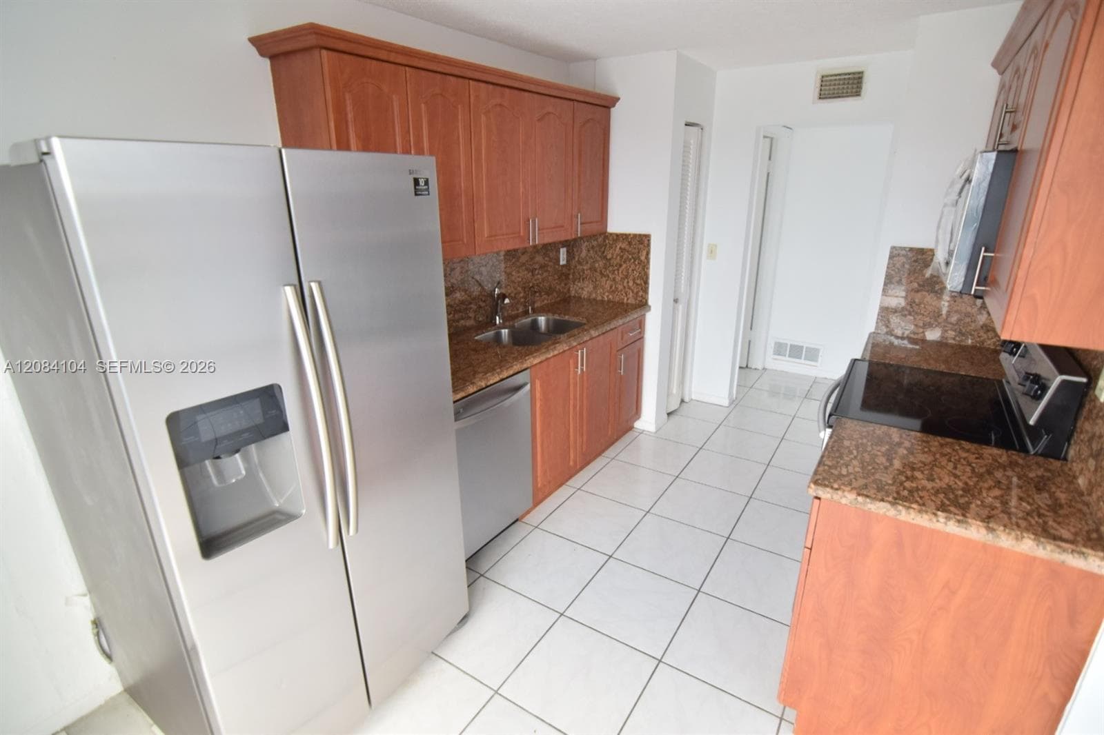 PARKVIEW PLAZA CONDO · #419 in Miami Beach - Photo 5