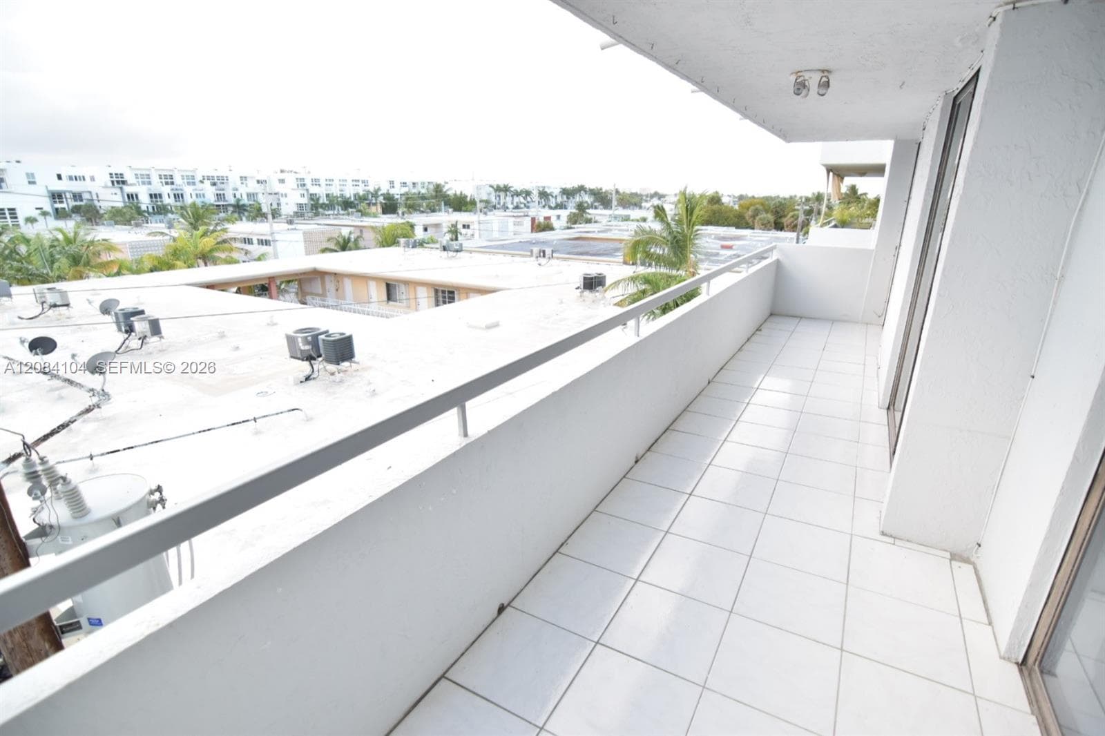 PARKVIEW PLAZA CONDO · #419 in Miami Beach - Photo 4
