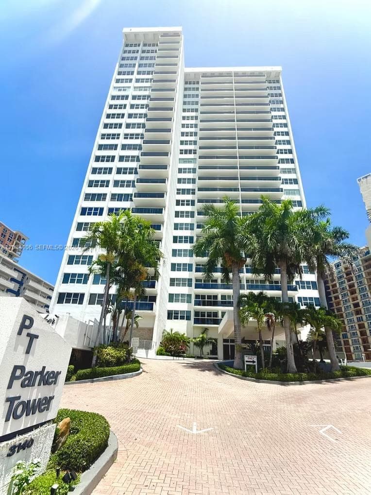 PARKER TOWER CONDO · #1703 in Hallandale Beach - Photo 1