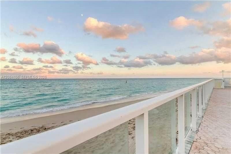PARKER TOWER CONDO · #1703 in Hallandale Beach - Photo 4