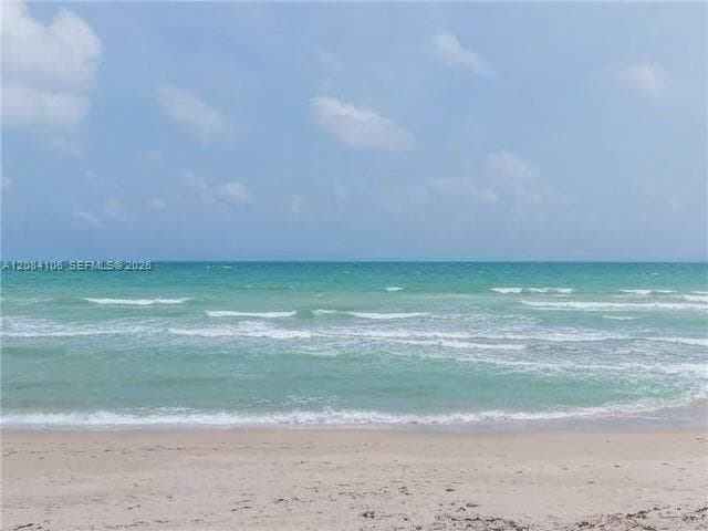 PARKER TOWER CONDO · #1703 in Hallandale Beach - Photo 8