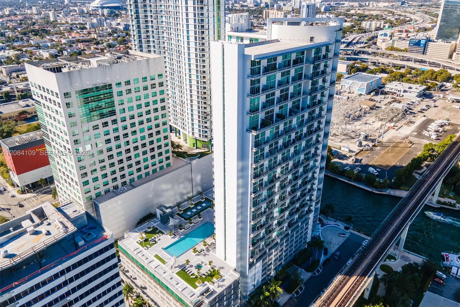 NEO VERTIKA CONDO · #602 in Miami - Photo 21
