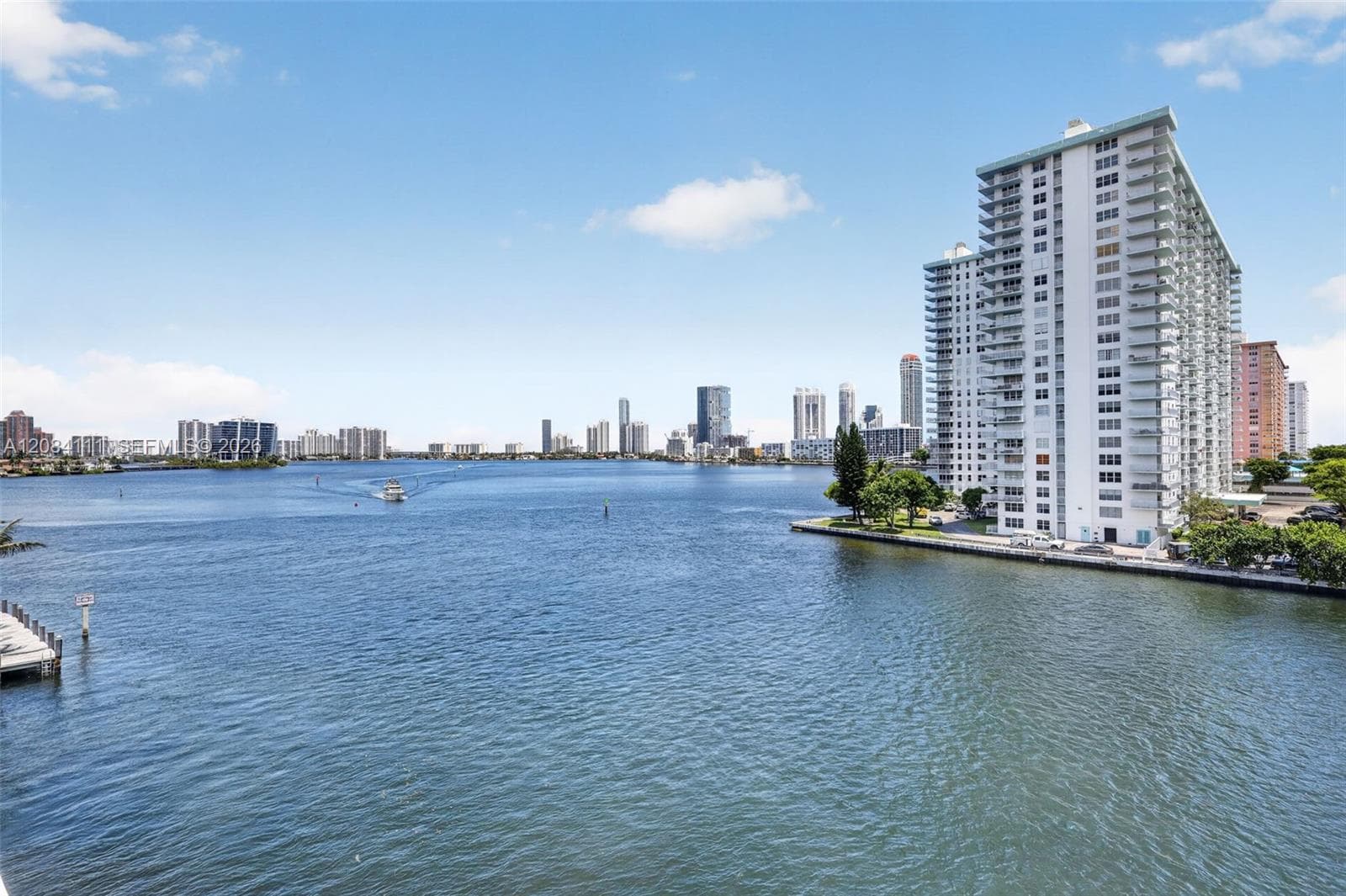 Eden Point North Condo · #606 in North Miami Beach - Photo 18