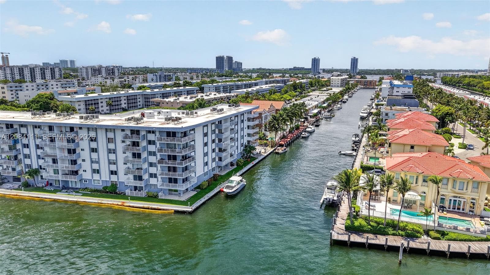 Eden Point North Condo · #606 in North Miami Beach - Photo 37