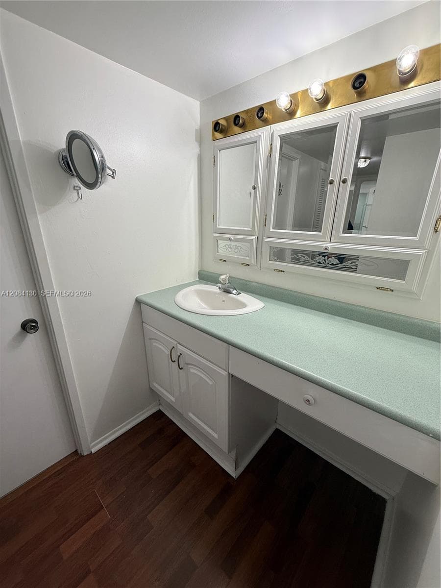 BUCKLEY TOWERS CONDO - EA · #1425E in Miami - Photo 19