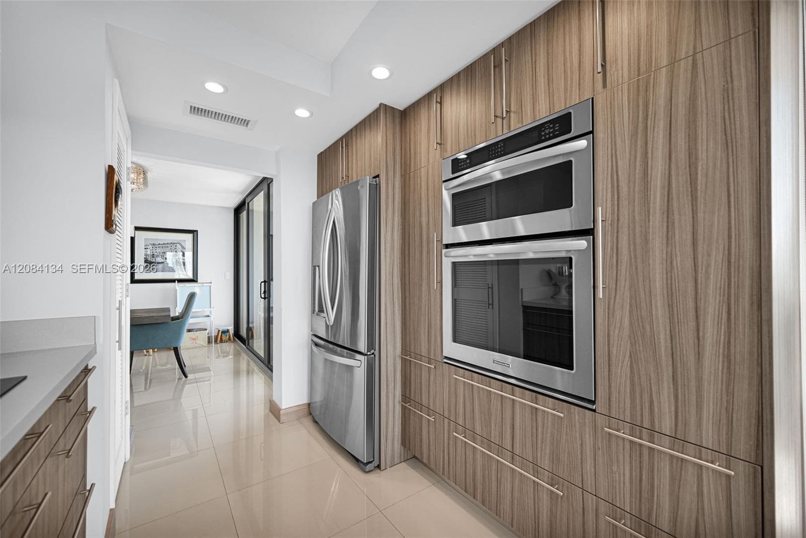 VENETIAN ISLE CONDO · #1208 in Miami - Photo 16