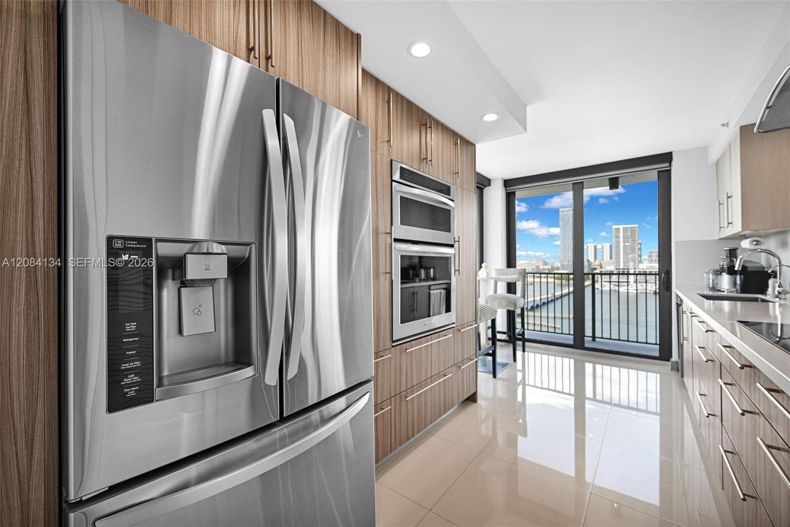 VENETIAN ISLE CONDO · #1208 in Miami - Photo 12
