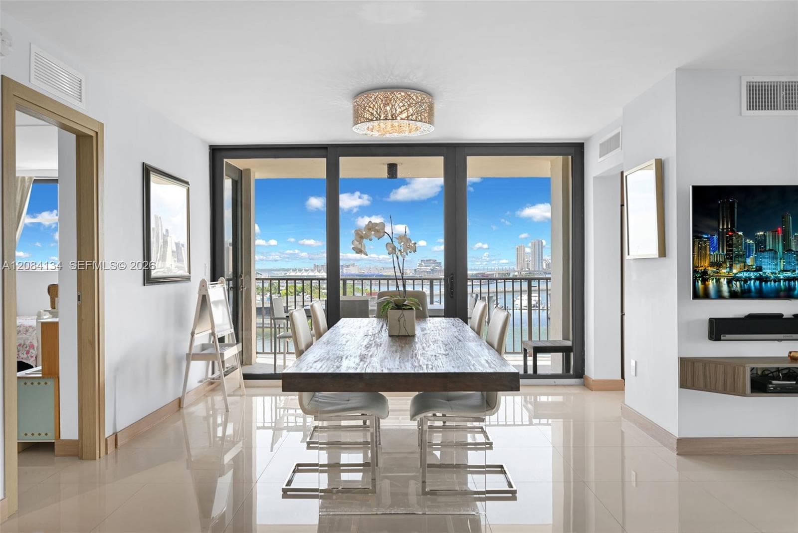 VENETIAN ISLE CONDO · #1208 in Miami - Photo 3