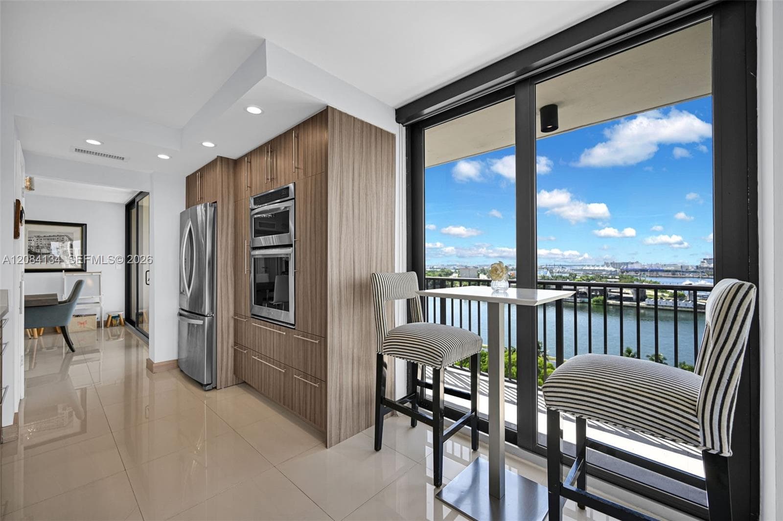 VENETIAN ISLE CONDO · #1208 in Miami - Photo 15