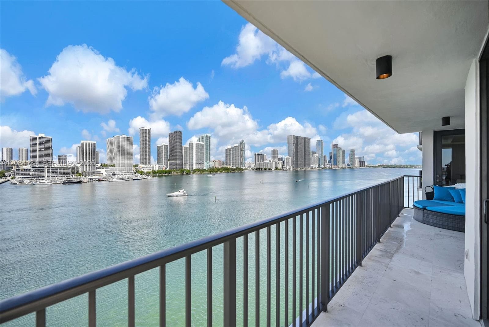 VENETIAN ISLE CONDO · #1208 in Miami - Photo 25