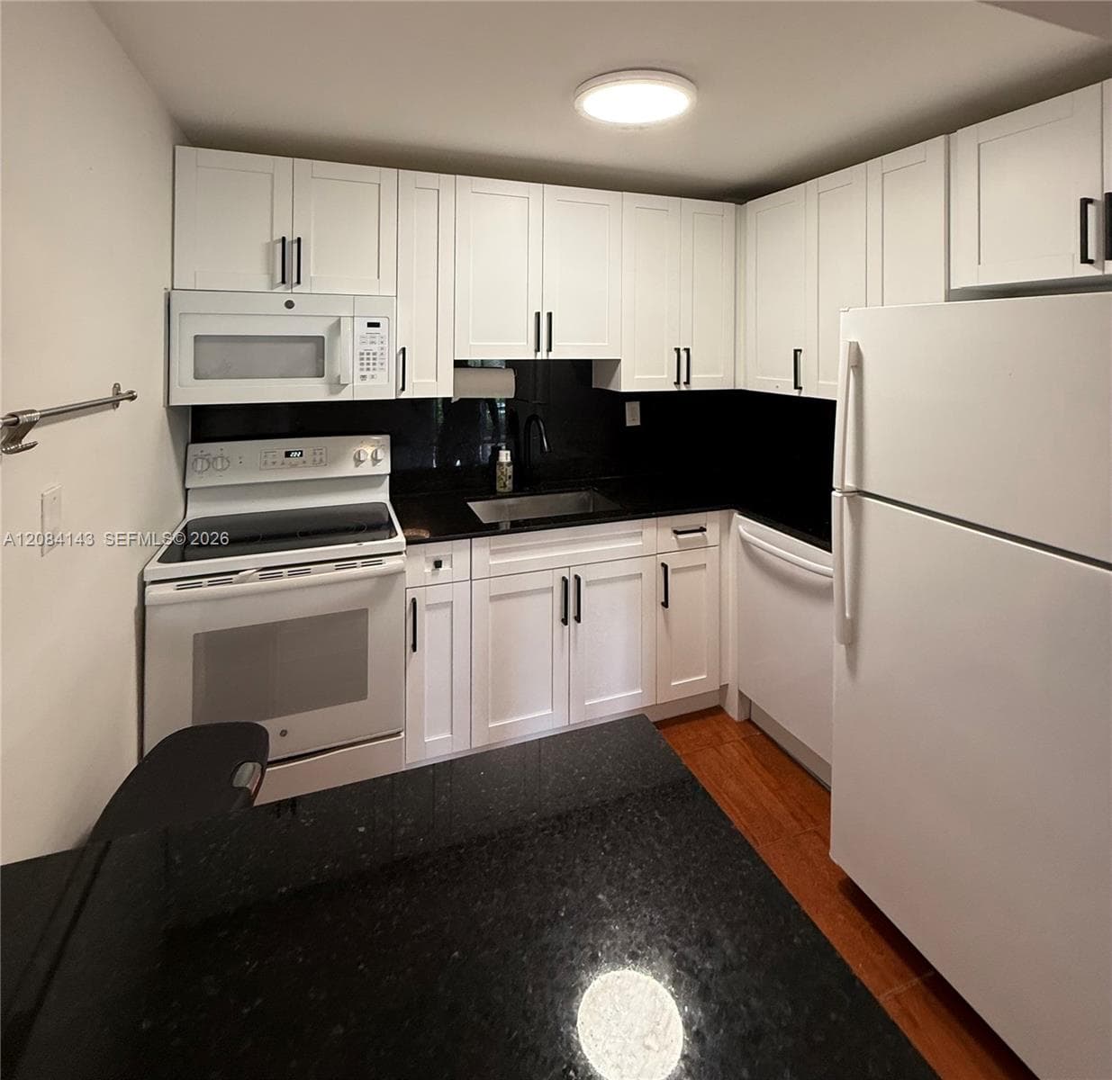SOUTH SHORE CONDO · #203 in Miami - Photo 2