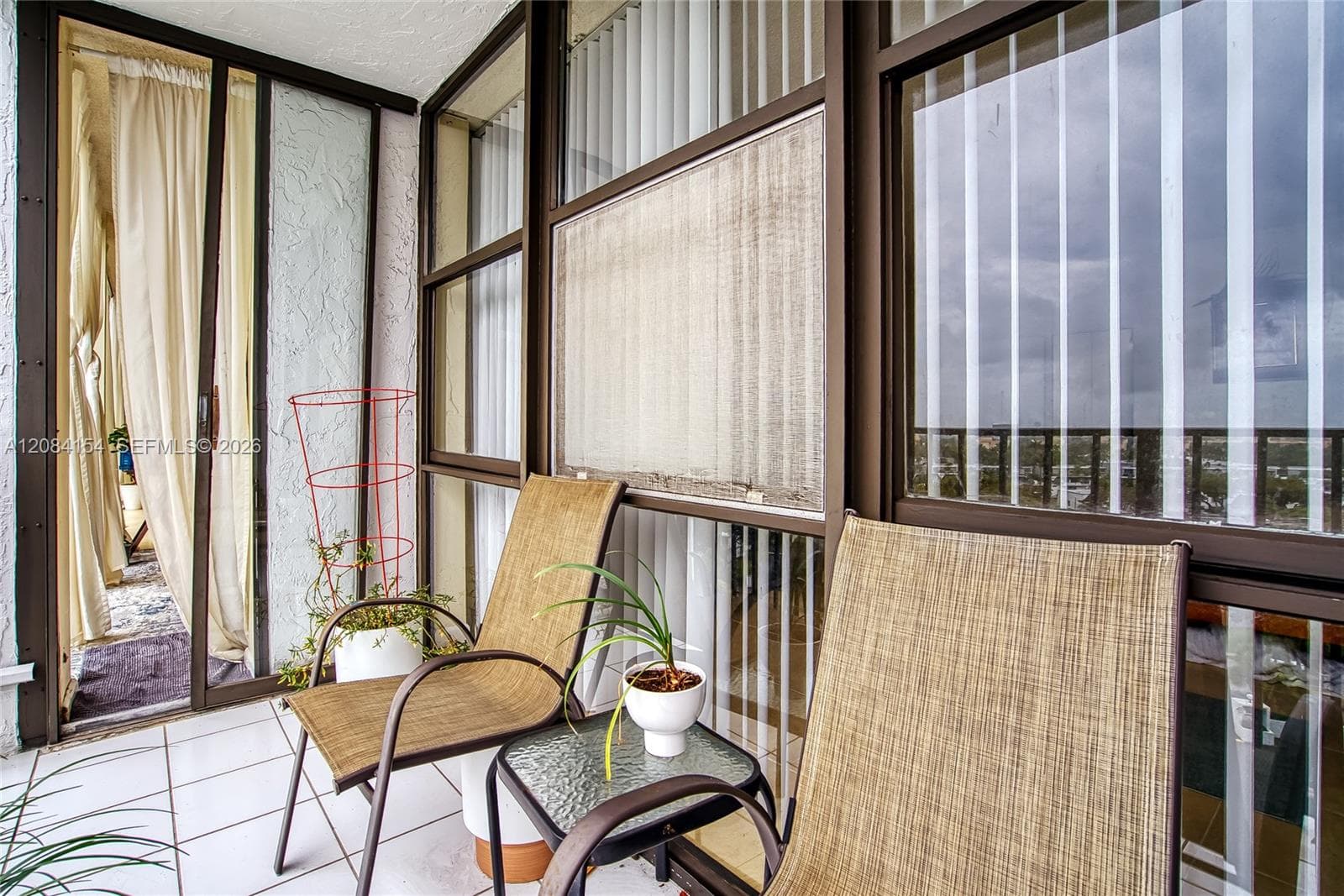 OCEANVIEW PARK CONDO · #901 in Hallandale Beach - Photo 33