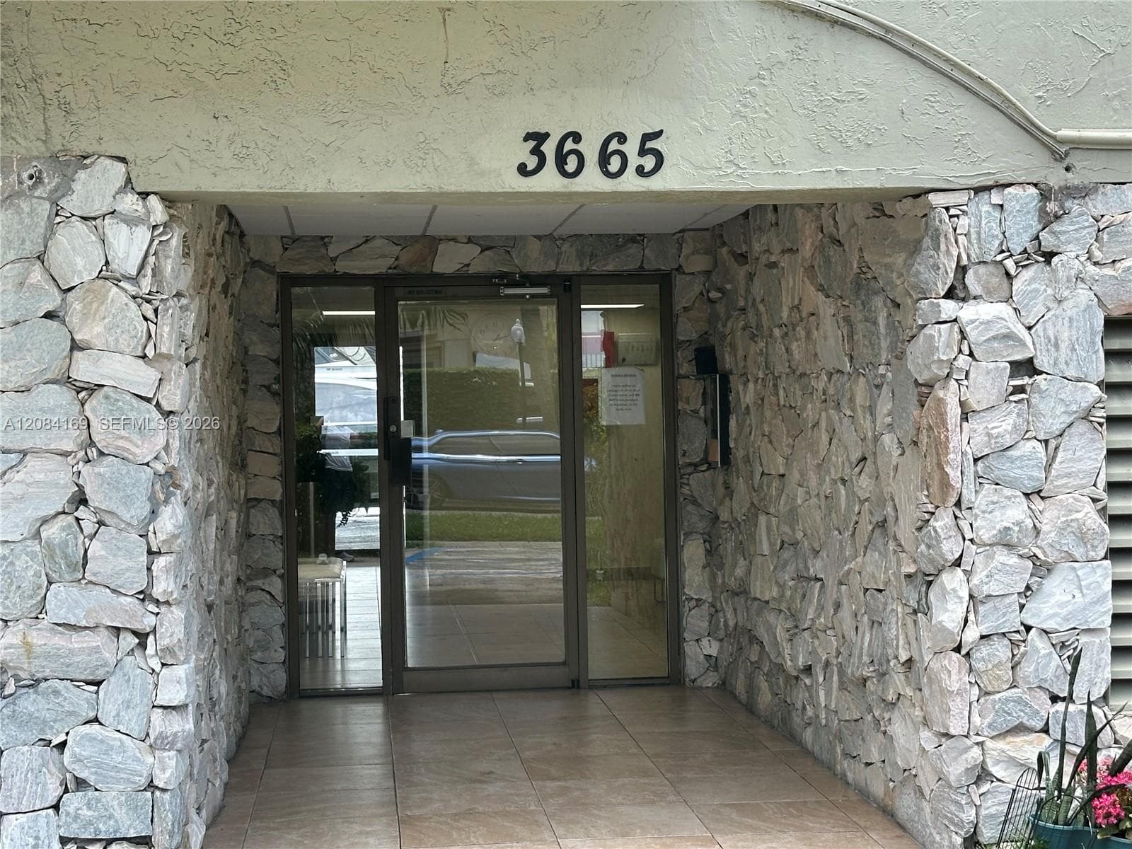 Caribbean House · #307 in North Miami Beach - Photo 13