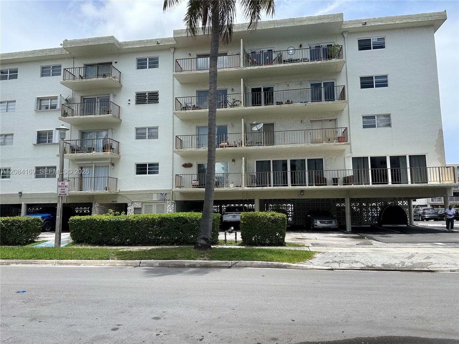 Caribbean House · #307 in North Miami Beach - Photo 15